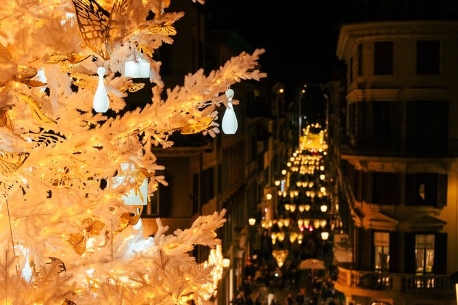 2h Xmas Lights Panoramic Vespa Sidecar Tour - Piazza del Popolo and the northern gateway to Rome
