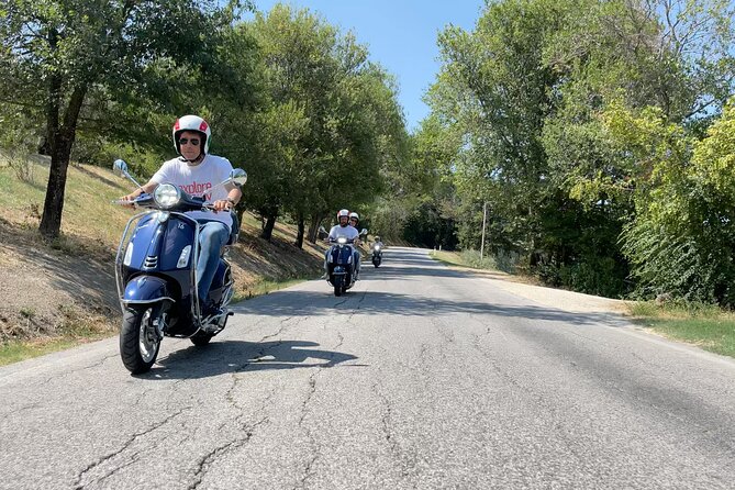 3 Hour Vespa Tour - The Charming Castles of Arcevia - Loretello: the strongest history stop