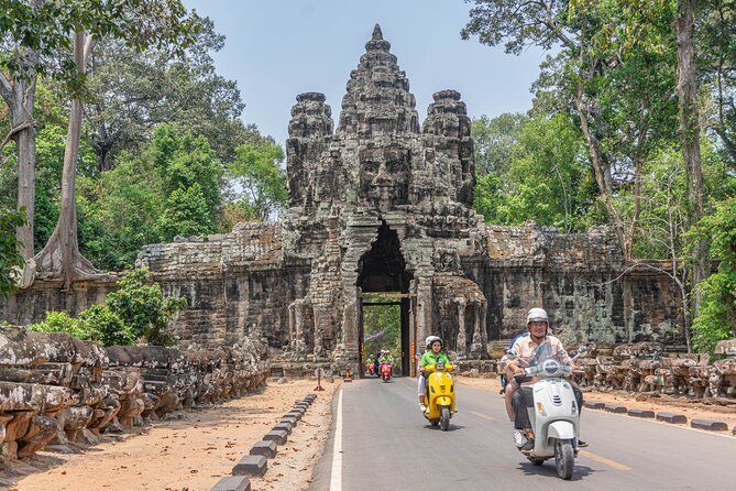 Angkor Adventure Vespa Tour / Tuk Tuk or Car - What the guides add to the day
