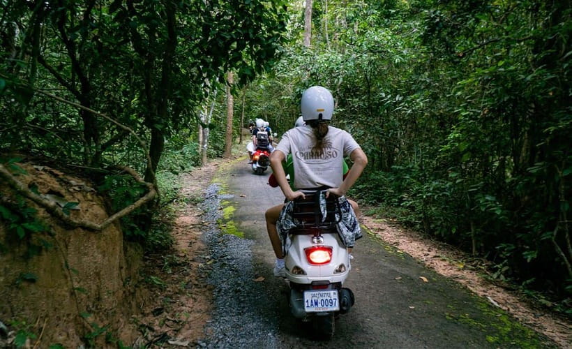 Angkor Wat: Guided Vespa Tour / Tuk Tuk or Car - Quiet trails and a community tourism stop