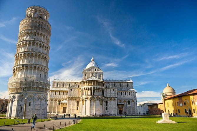Around Florence Hills: App‑Guided e‑Vespa Tour + Wine&Food - The price, the deposit, and what you really receive