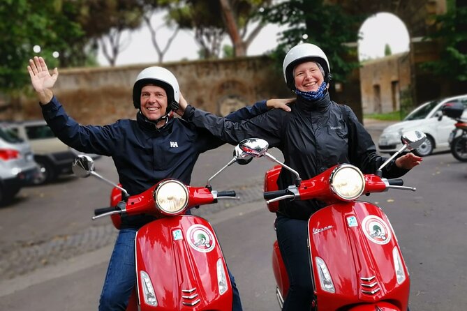 Beautiful Roma Tour on Vespa with Driver - Trevi Fountain and the city center