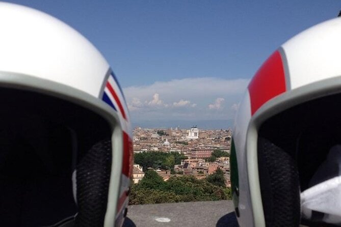 Beautiful Roma Tour on Vespa with Driver - Gianicolo and the Acqua Paola fountain