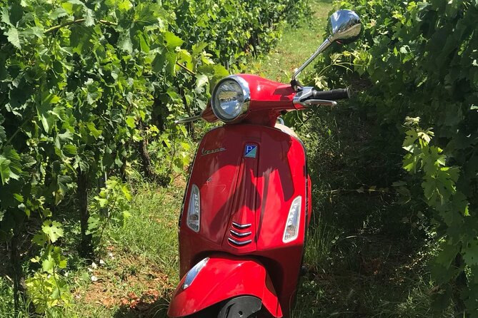 Chianti Vespa Tour - Castellina in Chianti gives the tour a proper stop