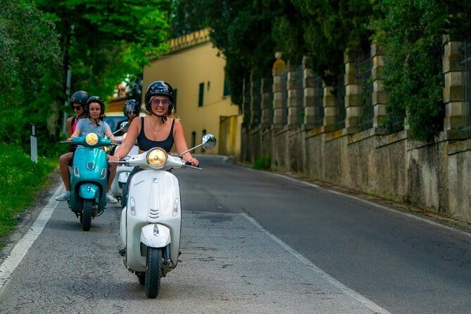 Chianti Vespa Tour with Lunch from Florence & E-car Option - Riding the Strada in Chianti