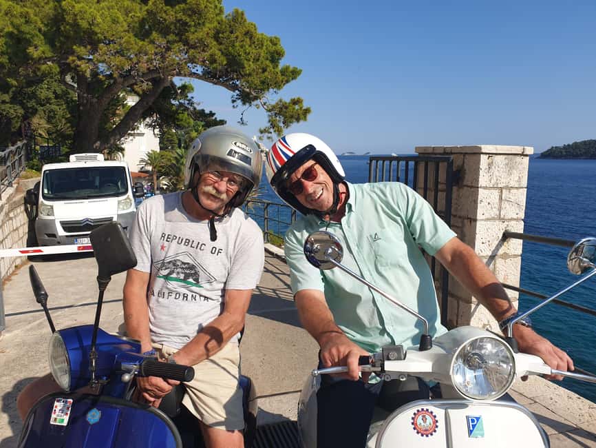 Dubrovnik: Vespa rental - Riding the coastal roads