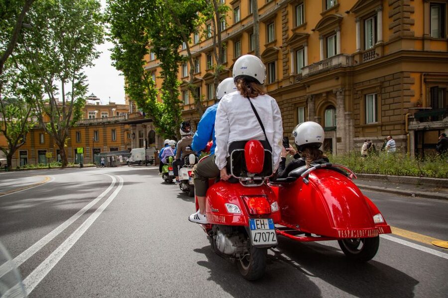 Evening Vespa Sidecar Tour with Gourmet Pizza Tasting - Why an Evening Sidecar Ride Works So Well in Rome