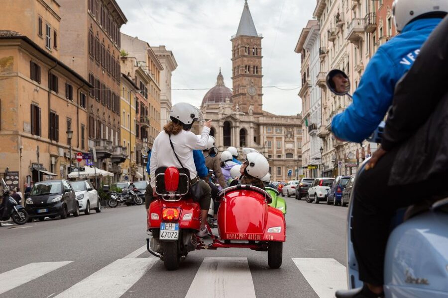 Evening Vespa Sidecar Tour with Gourmet Pizza Tasting - The Guide, Driver, and Comfort Details