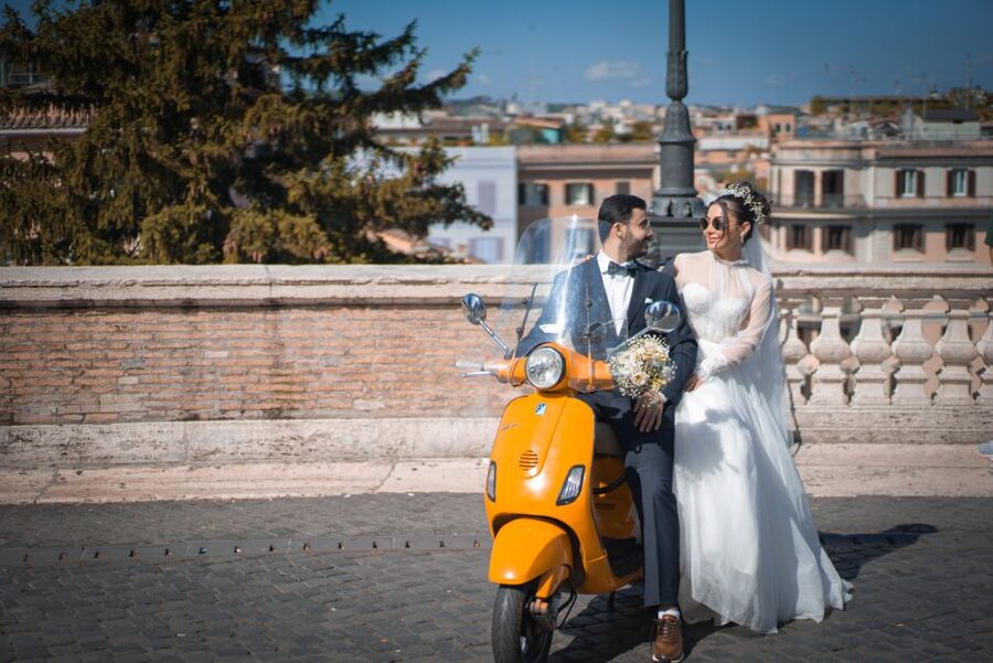 Exclusive Rome Vespa Tour with Professional Photographer - Meeting near Caffè Roma and getting started