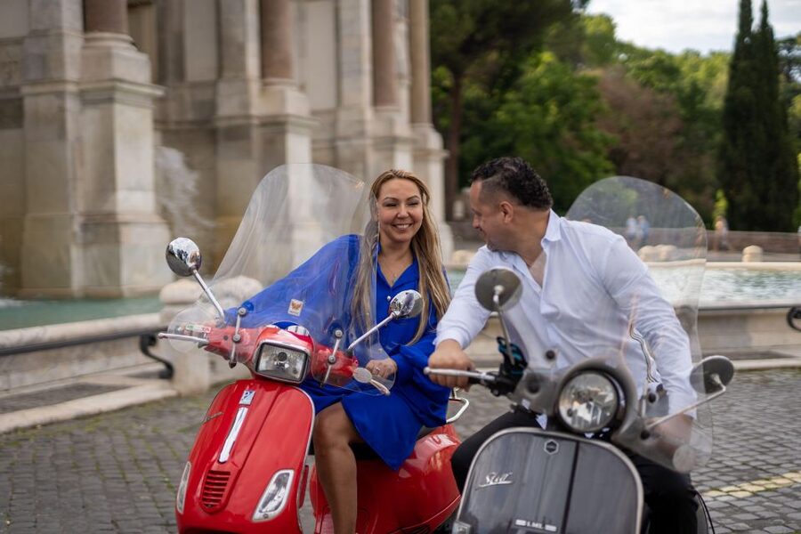 Explore city on Vespa with Professional Photographer - Orange Garden and the Aventine view