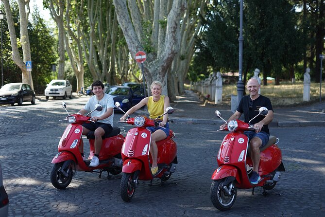 Explore Rome by Vespa With Pick up and Drop Off - Meeting near the Colosseum