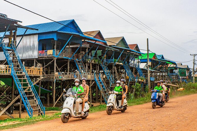 Floating Village Sunset Boat Vespa Tour / Tuk Tuk Available - Reaching Chong Kneas by boat