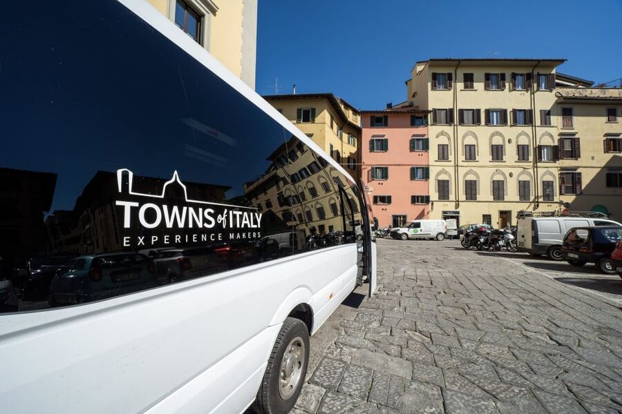 Florence: Chianti Wine Region Vespa or Fiat Topolino Tour - Riding out from Florence into Chianti
