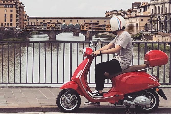 Florence Vespa Rental - The Vespa, equipment, and practical setup