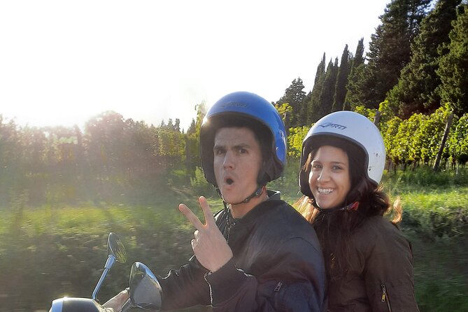 Florence Vespa Tour as a Passenger, max 6 people + Wine Window! - Key points to know before booking