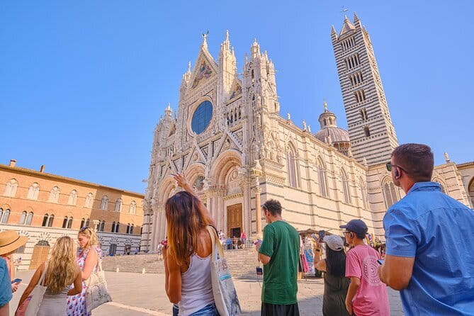 From Florence: Small-Group Tuscany Vespa Tour with Lunch & Wine - Riding the Chianti roads toward San Gimignano