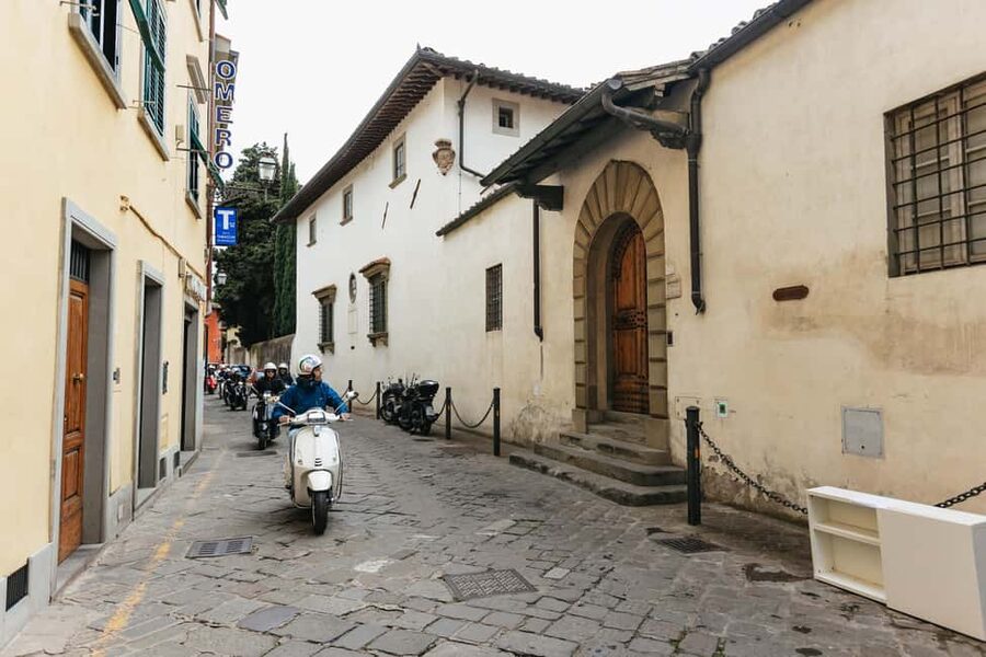 From Florence: Tuscan Countryside Vespa Tour with Tastings - Who Should Book This Tour?
