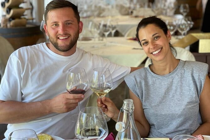 From San Gimignano: Tuscany Vespa Tour, Lunch & Wine Tasting - Cruising through Tuscany with a guide