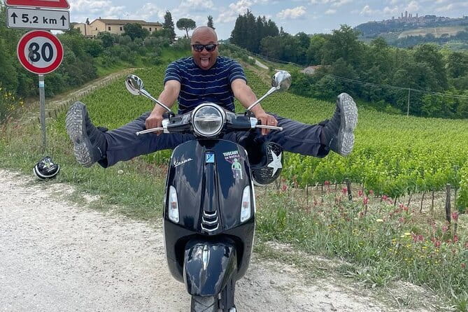 From San Gimignano: Tuscany Vespa Tour, Lunch & Wine Tasting - Meeting near Poggibonsi and getting ready