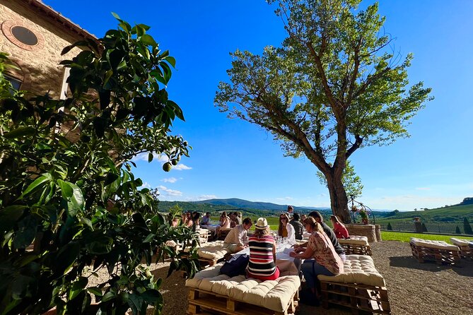 Full-Day Chianti Tour by Vespa Scooter from San Gimignano - Free time at Monteriggioni