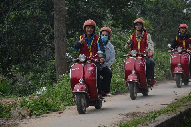 Hanoi Back Street Vespa Tours: Full Day Vespa Tours - Huu Tiep Lake and the downed B-52