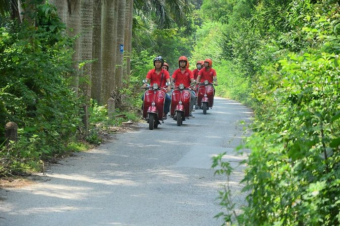 Hanoi Vespa Tours: Full Day Hanoi City & Countryside Vespa Tours - Laida village, an old house, and a quiet cup of tea