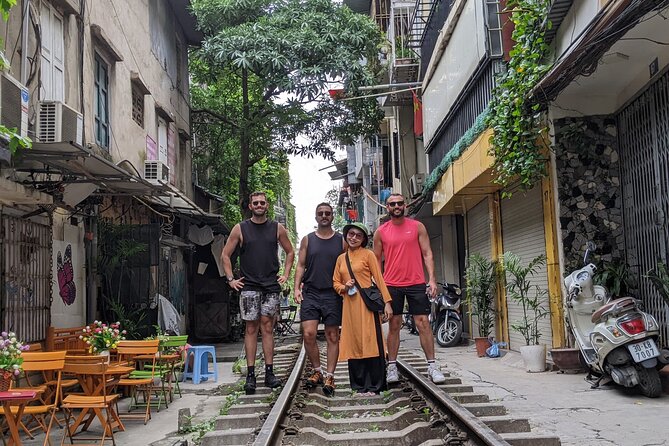 Hanoi Vespa Tours: Hanoi By Night Vespa Foodie Tours - West Lake, Truc Bach Lake, and night photographs