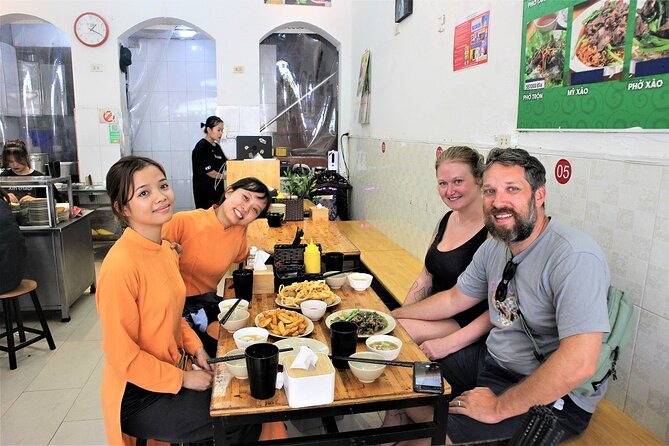 Hanoi Vespa Tours: Hanoi Countryside Vintage Vespa Tours - Red River fields and a family bonsai garden