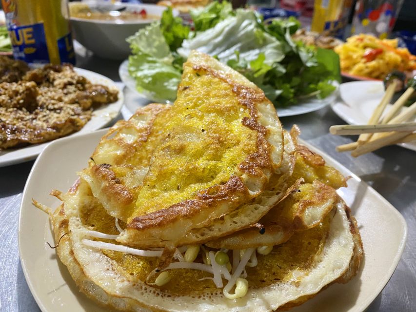 Hoi An: Evening Food Culture Tour by Vespa - Rain, safety, and what to wear