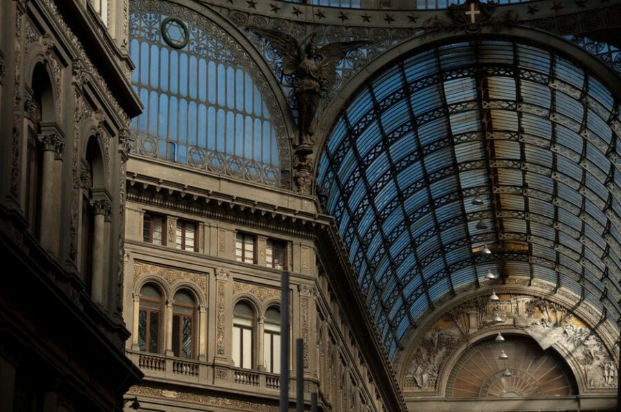 Naples: Private Classic Vespa City Tour - Piazza Municipio and the grand city center