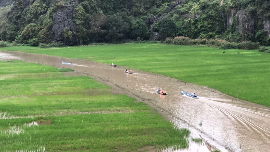 Ninh Binh Vespa Tours from Hanoi: Vespa + Boat + Daily Life - A 1.5-hour boat ride through Tam Coc