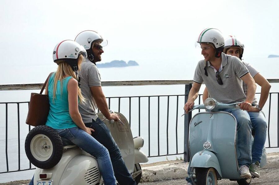 Panoramic Naples Private Tour by Vintage Vespa - Why a Vespa works so well in Naples