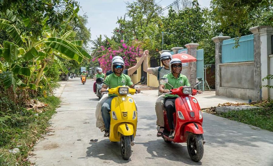Phnom Penh Evening Food Tour -On Promotion Price limit Offer - Why Phnom Penh food makes sense after dark
