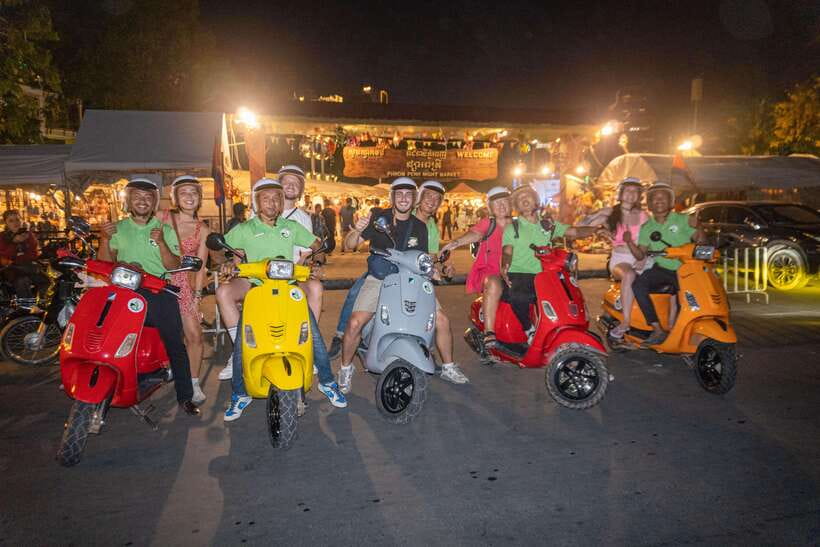 Phnom Penh Night Foodie Vespa Tour / Tuk Tuk Available - How the guides shape the evening