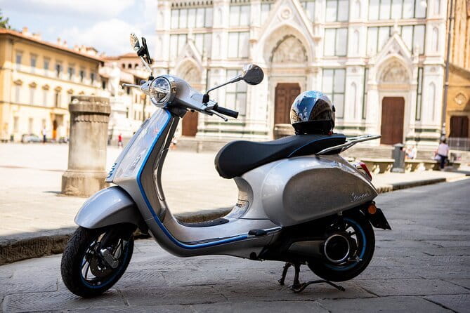 Private Vespa Tour in Chianti from Florence - What the guides add to the experience