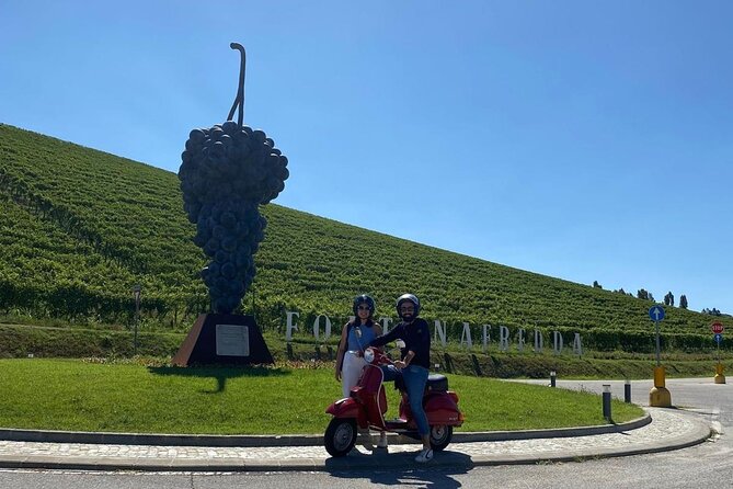 Rent a vintage Vespa for a whole day in Alba - Who should book this ride