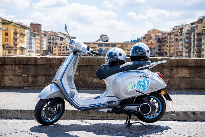 Rent your Electric Vespa 45 in Florence for 8 hours - Who should book this Florence Vespa rental