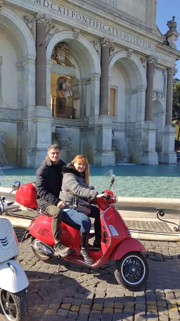 RENTA A VESPA - Pickup at Vicolo di S. Nicola de Cesarini