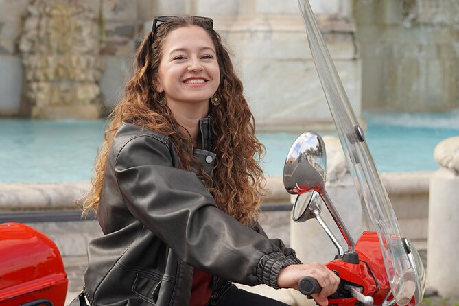Roma Vespa Tour Pick-up from Hotel - Why the private format matters