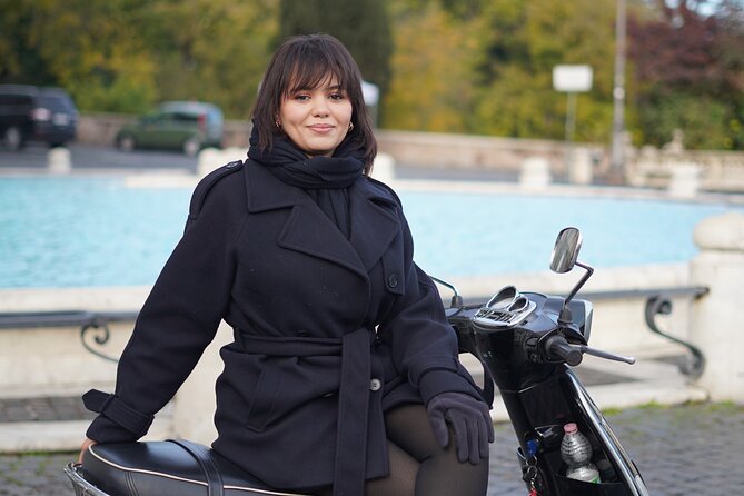 Roma Vespa Tour Pick-up from Hotel - Meeting at the Colosseum and sorting out pickup