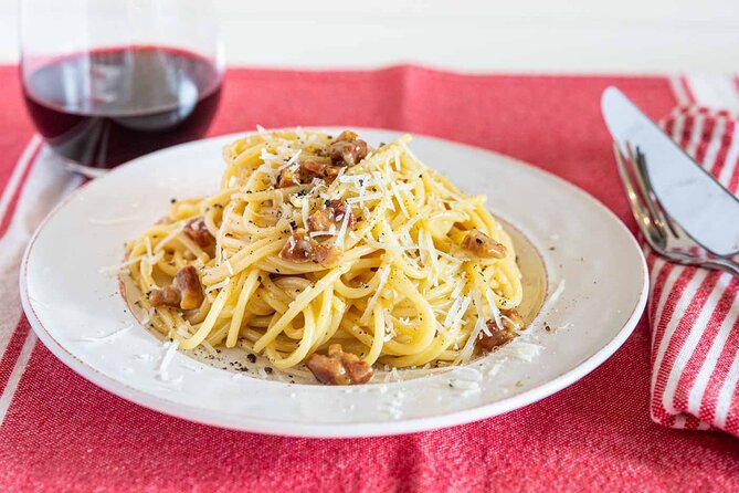 Roma Vespa Tour & Traditional Roman Food and Extras - A Roman meal at Trattoria Della Stampa