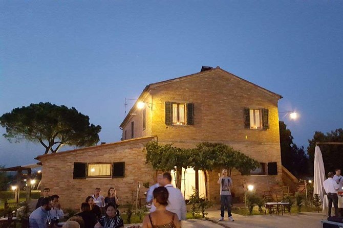 Romantic Vespa Tour and Wine Tasting - Riding through the Val d’Orcia