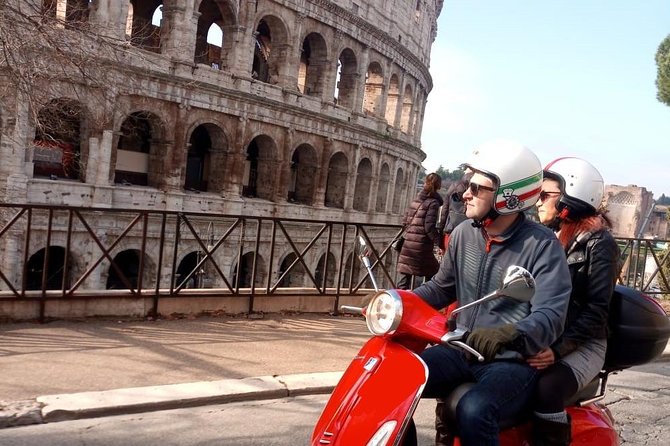 Rome by Vespa: Classic Rome Tour with Pick up - The Guides Shape the Experience