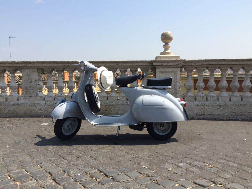 Rome: City Highlights Vespa Tour with Driver - What the guide adds
