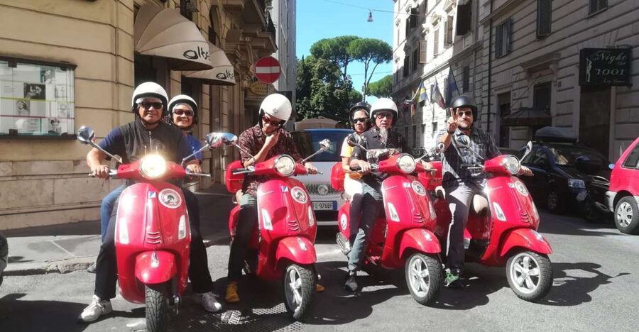 Rome: City Highlights Vespa Tour with Driver - Starting from your hotel lobby