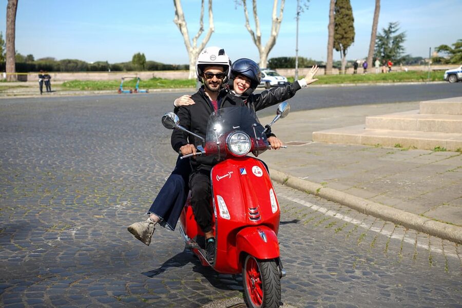 Rome: Explore the City by Vespa with an Optional Photoshoot - Quick reasons to choose this Vespa ride
