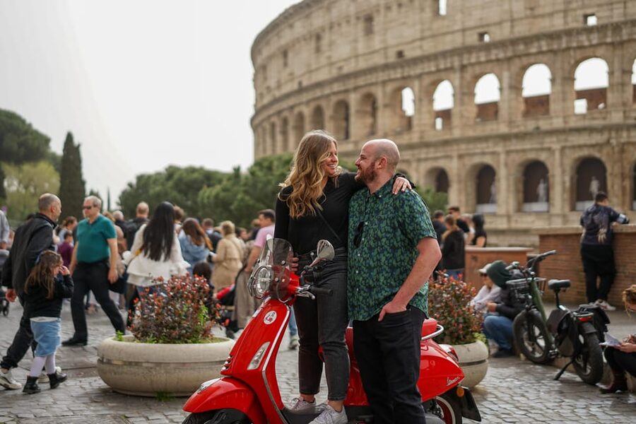 Rome: Explore the City by Vespa with an Optional Photoshoot - Twenty photos can make the price worthwhile