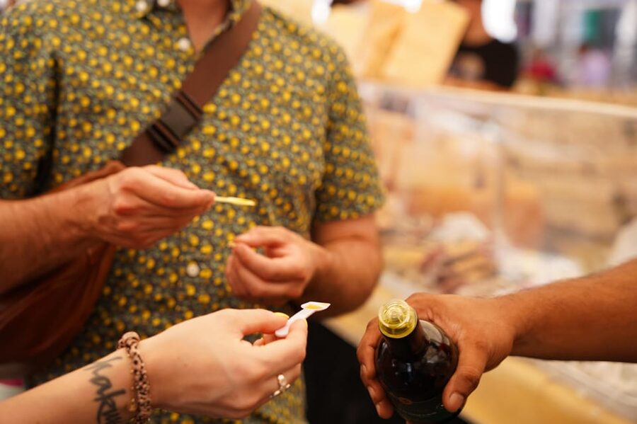 Rome: Guided City Food Tour by Vespa and Tastings - Campo de Fiori and Romes Market Side