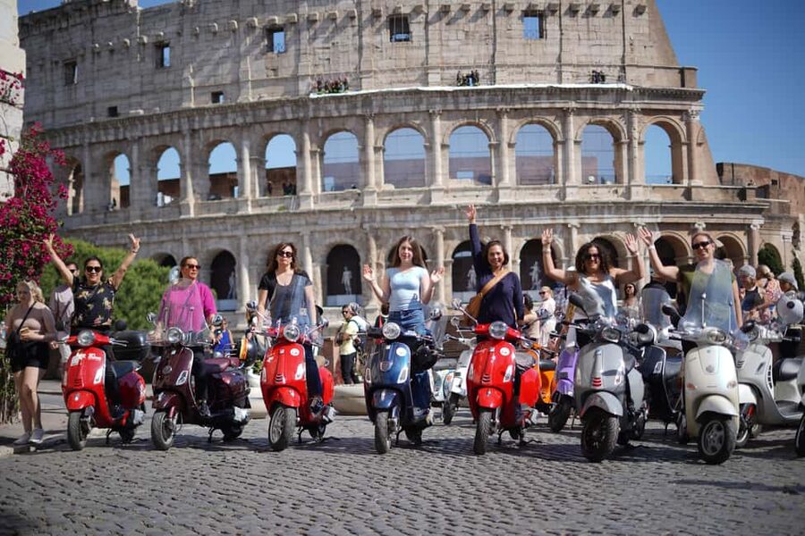 Rome: Guided Vespa Experience with Professional Photoshoot - Circling the Colosseum and passing Circus Maximus