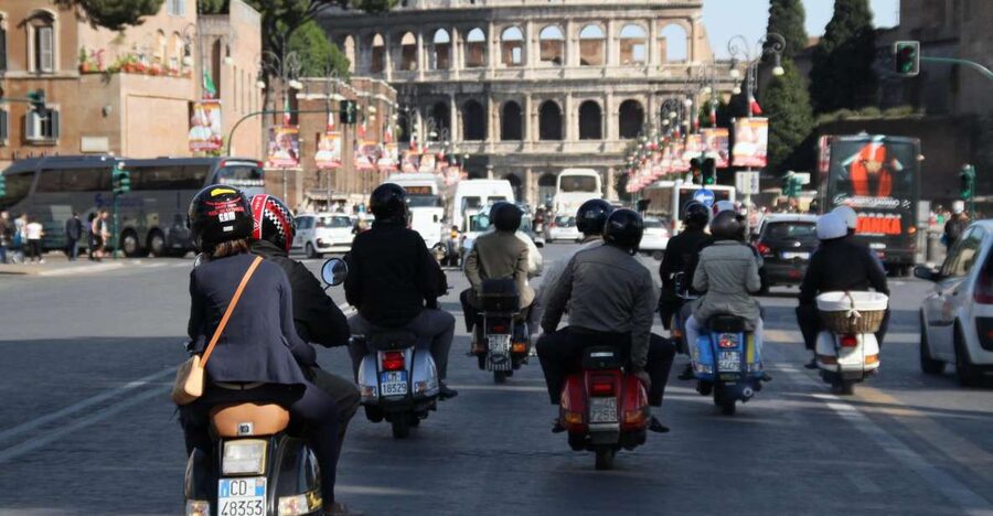Rome: Half-Day Vespa Tour with Private Driver - Hotel pickup makes the start easy